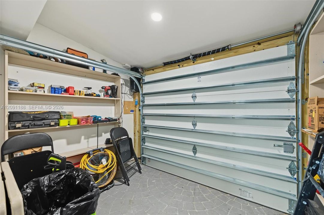 For Rent: $14,000 (3 beds, 2 baths, 1579 Square Feet)