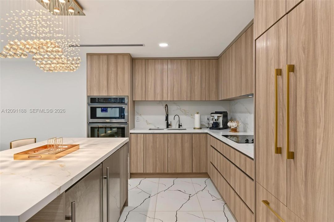 For Rent: $14,000 (3 beds, 2 baths, 1579 Square Feet)