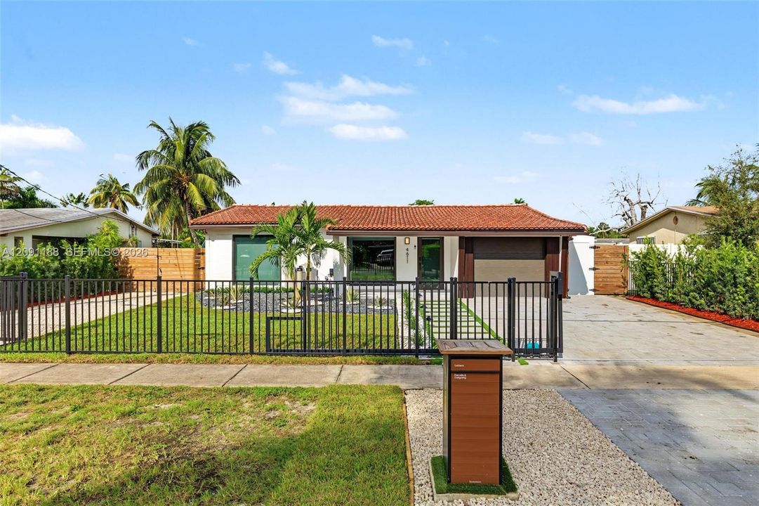 For Rent: $14,000 (3 beds, 2 baths, 1579 Square Feet)