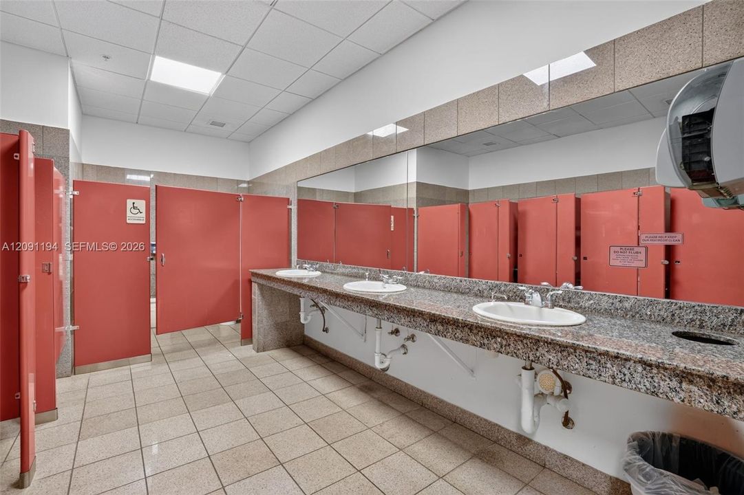 For Rent: $2,900 (0 beds, 0 baths, 0 Square Feet)