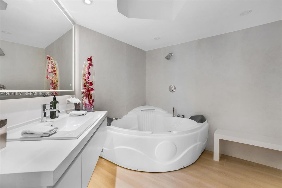For Rent: $12,000 (2 beds, 2 baths, 1477 Square Feet)
