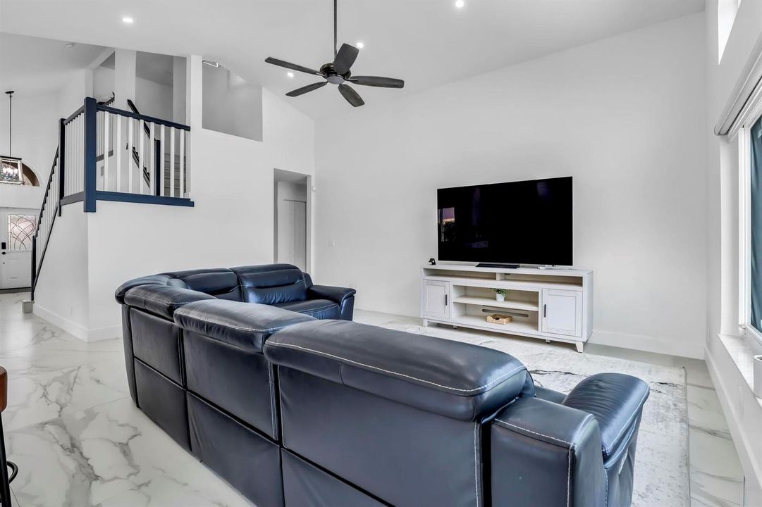 Oversized Porcelain Flooring