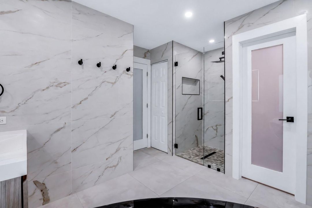 Walk-in Shower