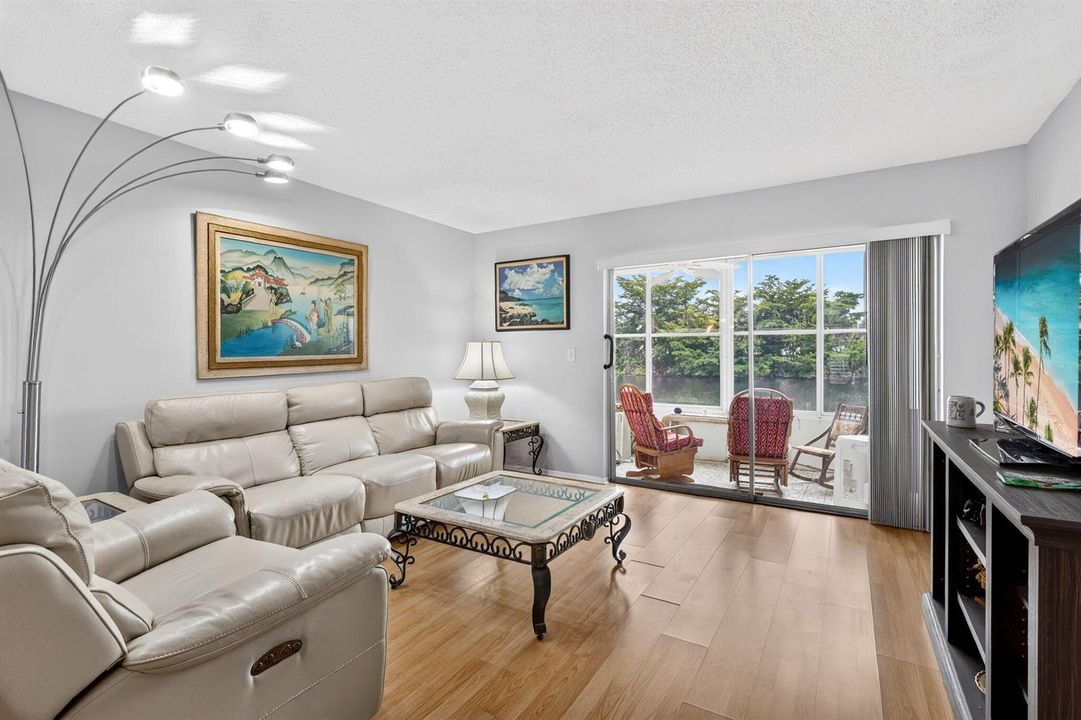 21-web-or-mls-5P1A7569