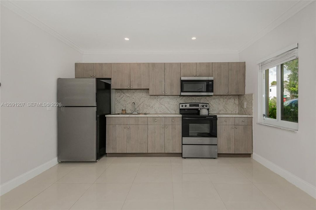 En Renta: $1,800 (1 camas, 1 baños, 1250 Pies cuadrados)
