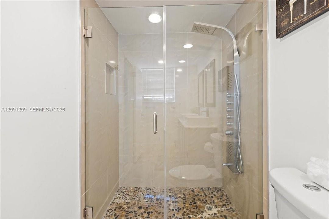 En Renta: $5,100 (2 camas, 2 baños, 1358 Pies cuadrados)