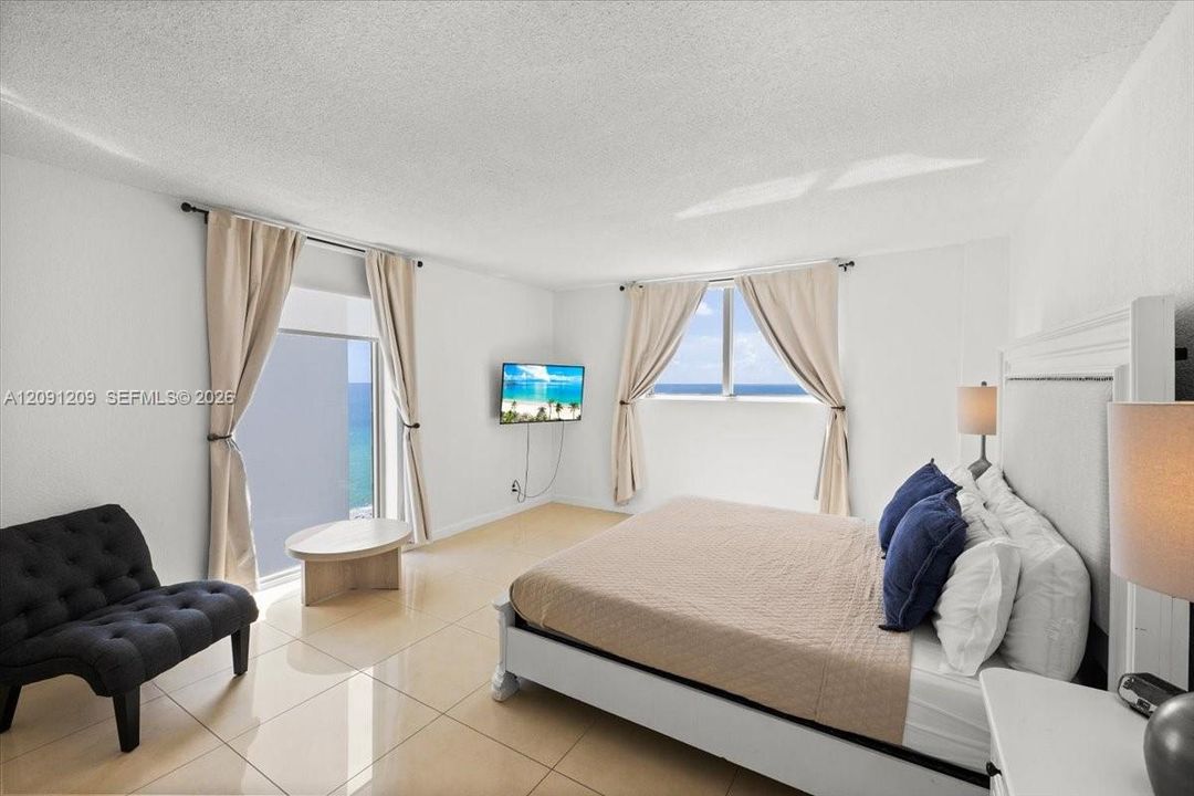 En Renta: $5,100 (2 camas, 2 baños, 1358 Pies cuadrados)