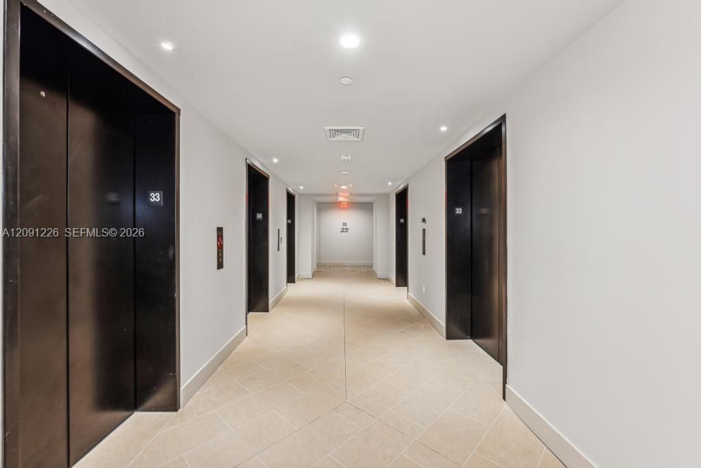 En Venta: $475,000 (0 camas, 1 baños, 492 Pies cuadrados)