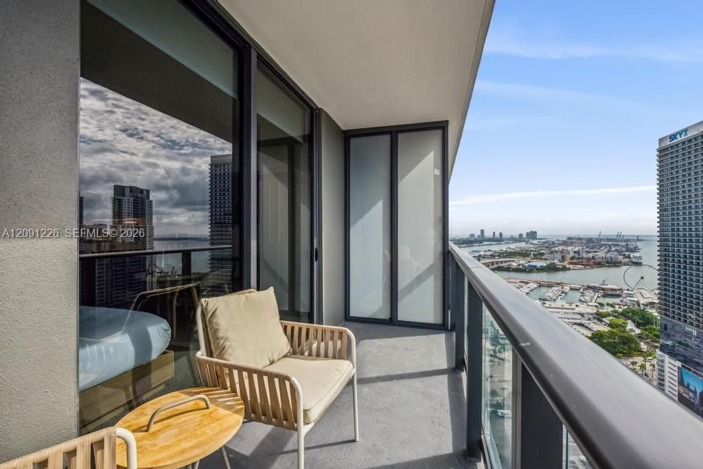 En Venta: $475,000 (0 camas, 1 baños, 492 Pies cuadrados)