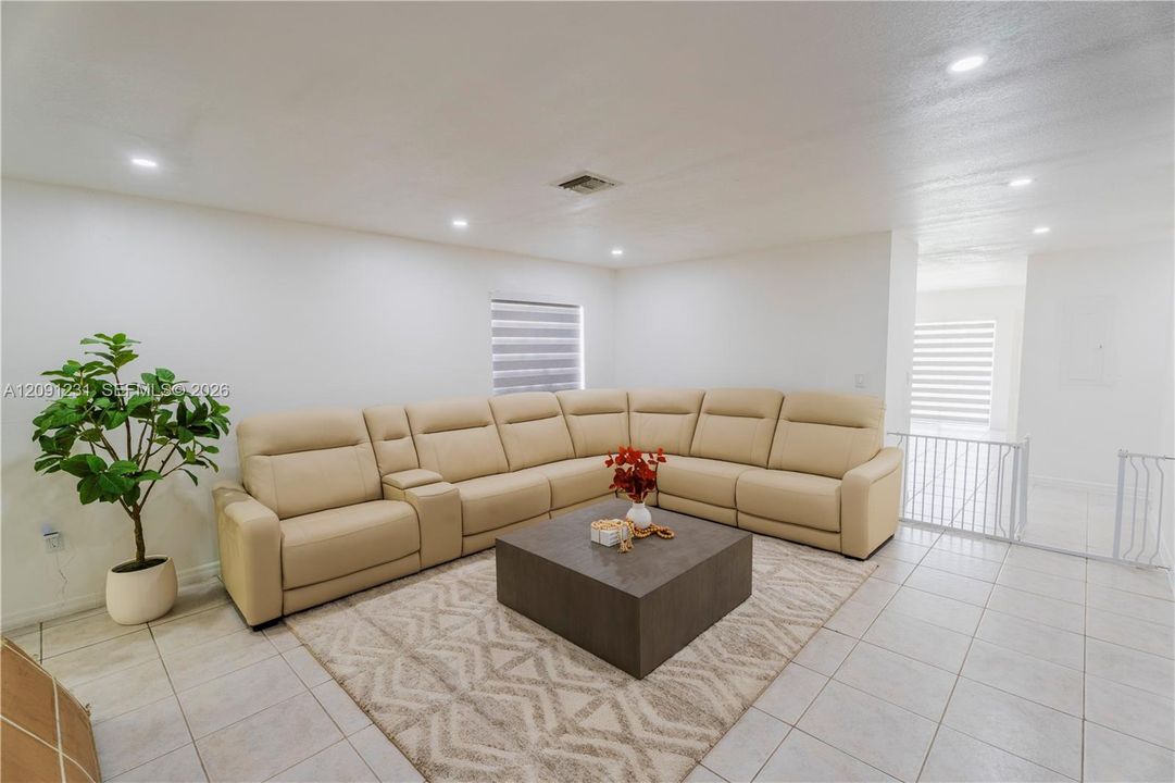 For Sale: $619,900 (4 beds, 2 baths, 1680 Square Feet)