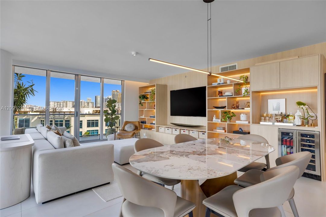 For Sale: $1,650,000 (3 beds, 3 baths, 1892 Square Feet)