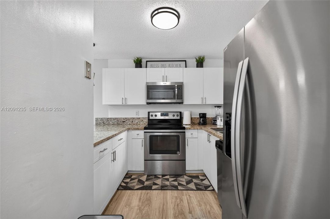 En Venta: $315,000 (3 camas, 2 baños, 1220 Pies cuadrados)