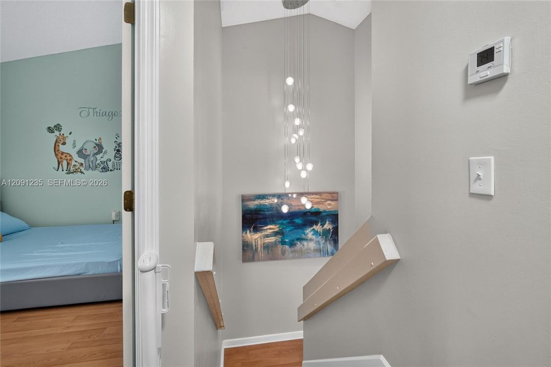 En Venta: $315,000 (3 camas, 2 baños, 1220 Pies cuadrados)
