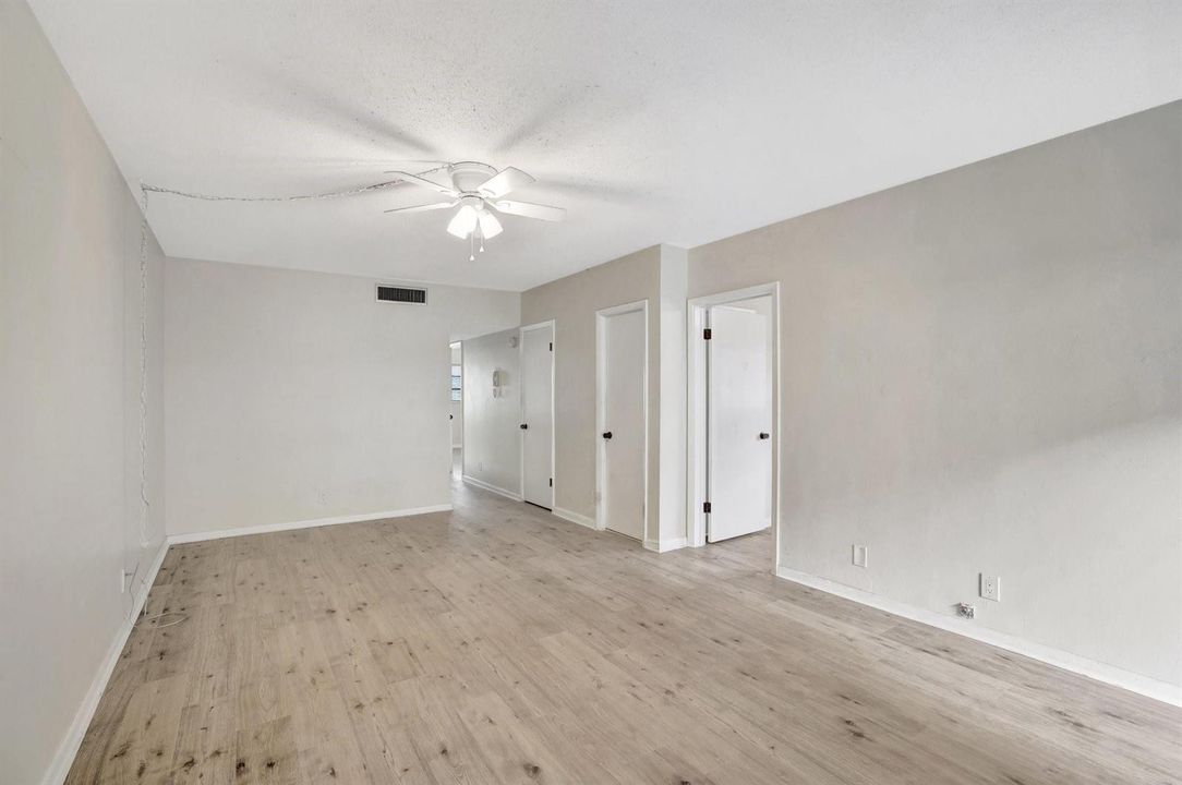 Living/Dining area