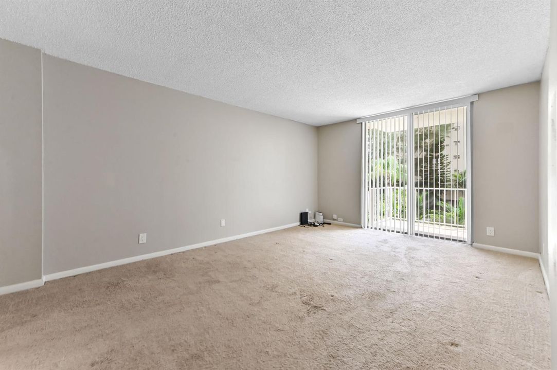 18 bedroom 01