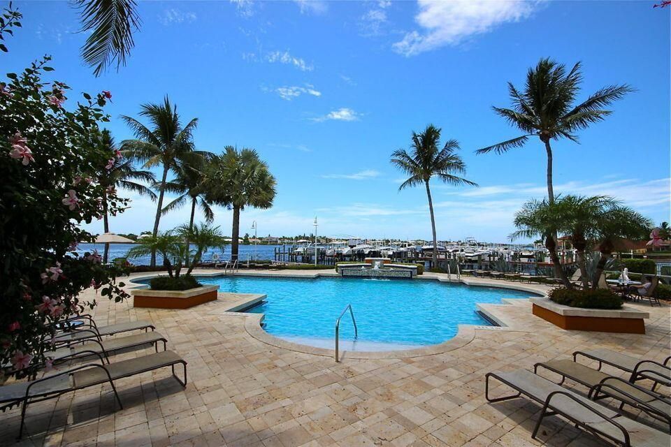 POOL ON THE INTRACOASTAL