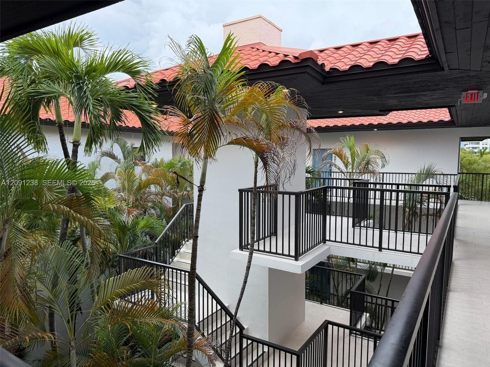 For Rent: $6,000 (2 beds, 2 baths, 1450 Square Feet)