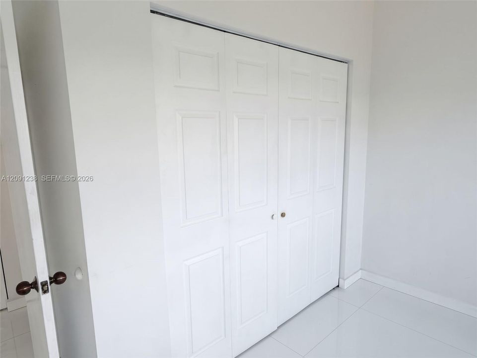 For Rent: $6,000 (2 beds, 2 baths, 1450 Square Feet)