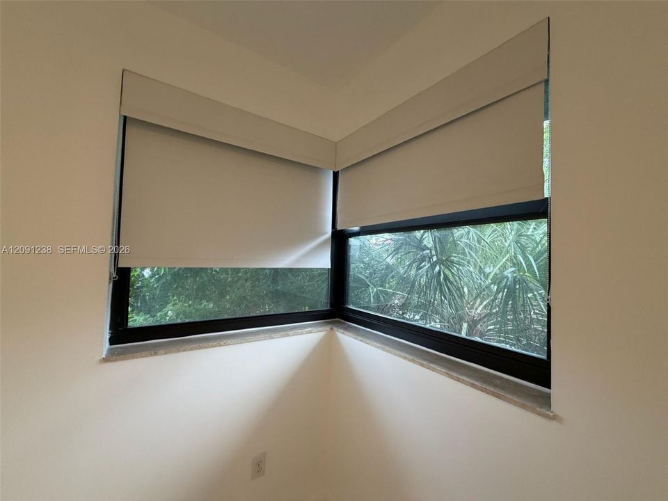 For Rent: $6,000 (2 beds, 2 baths, 1450 Square Feet)