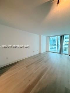 For Rent: $2,000 (0 beds, 1 baths, 425 Square Feet)