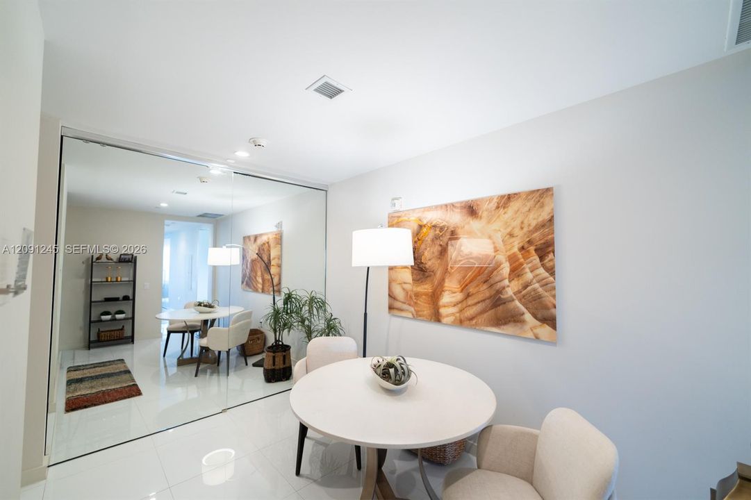 For Sale: $980,000 (2 beds, 2 baths, 1557 Square Feet)
