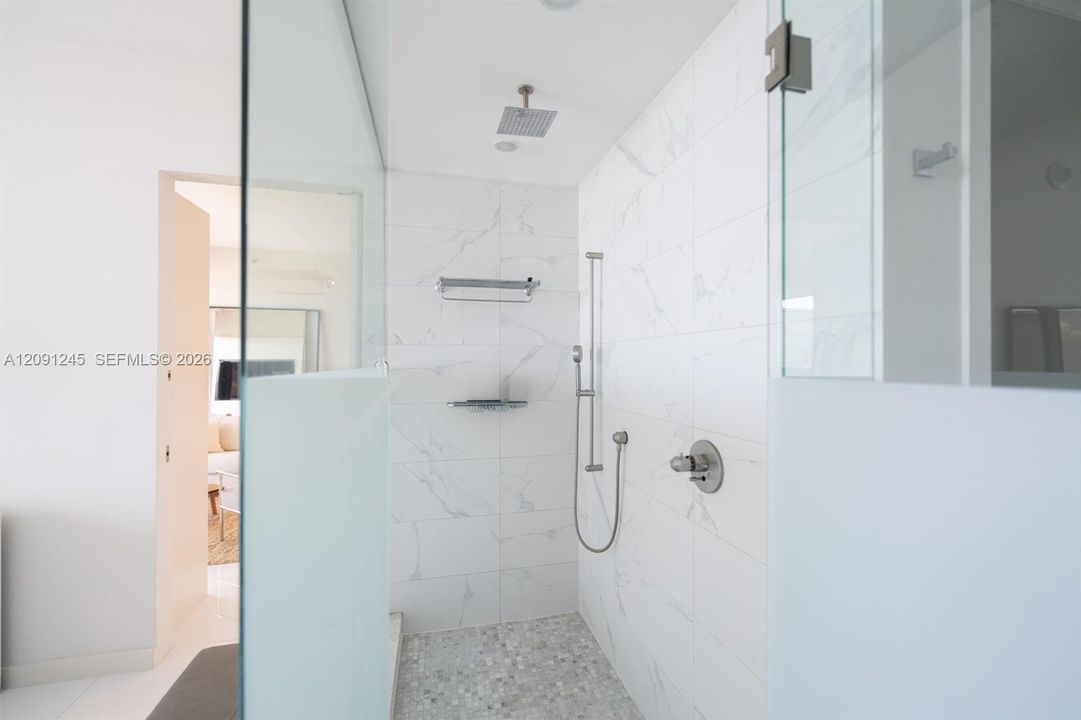 For Sale: $980,000 (2 beds, 2 baths, 1557 Square Feet)