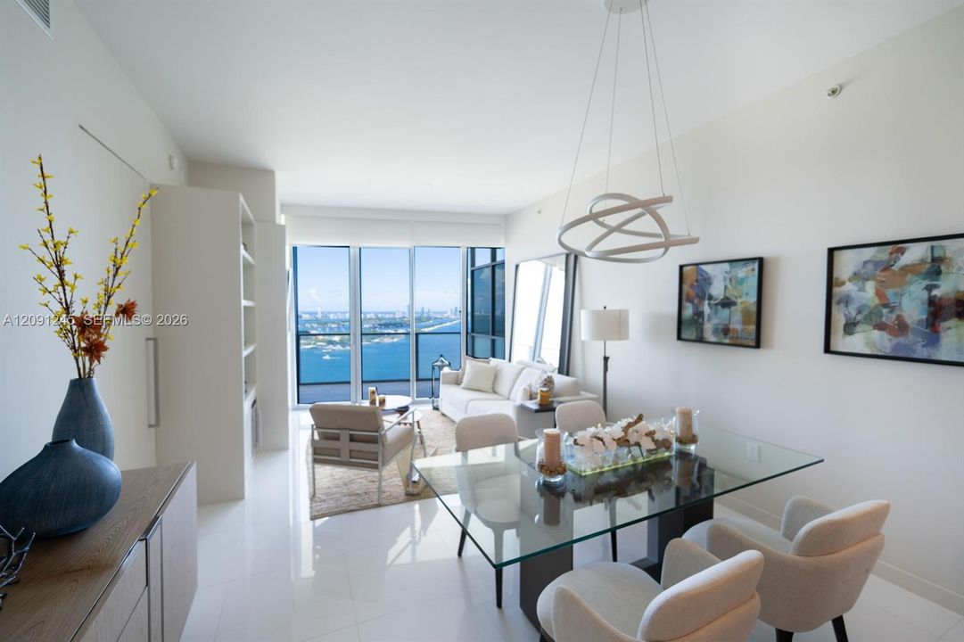 For Sale: $980,000 (2 beds, 2 baths, 1557 Square Feet)
