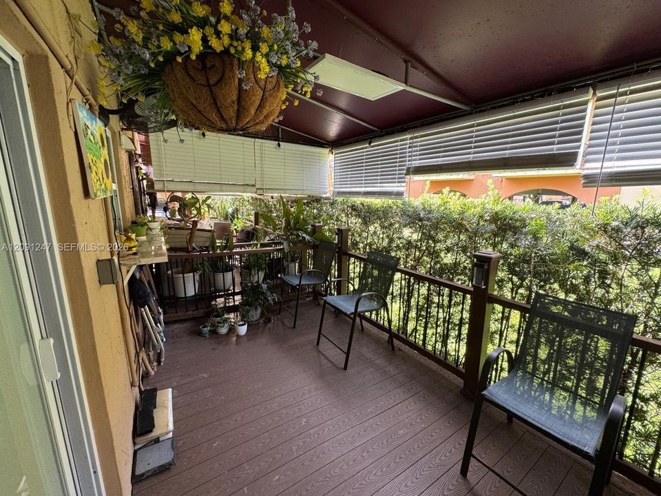 В аренду: $2,500 (2 спален, 1 ванн, 1038 Квадратных фут)
