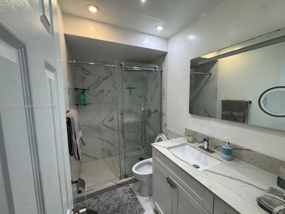 В аренду: $2,500 (2 спален, 1 ванн, 1038 Квадратных фут)