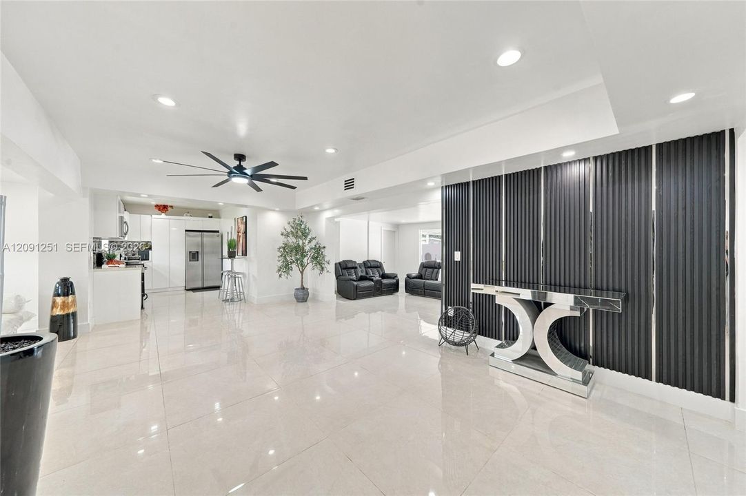 En Venta: $899,000 (2 camas, 1 baños, 1597 Pies cuadrados)