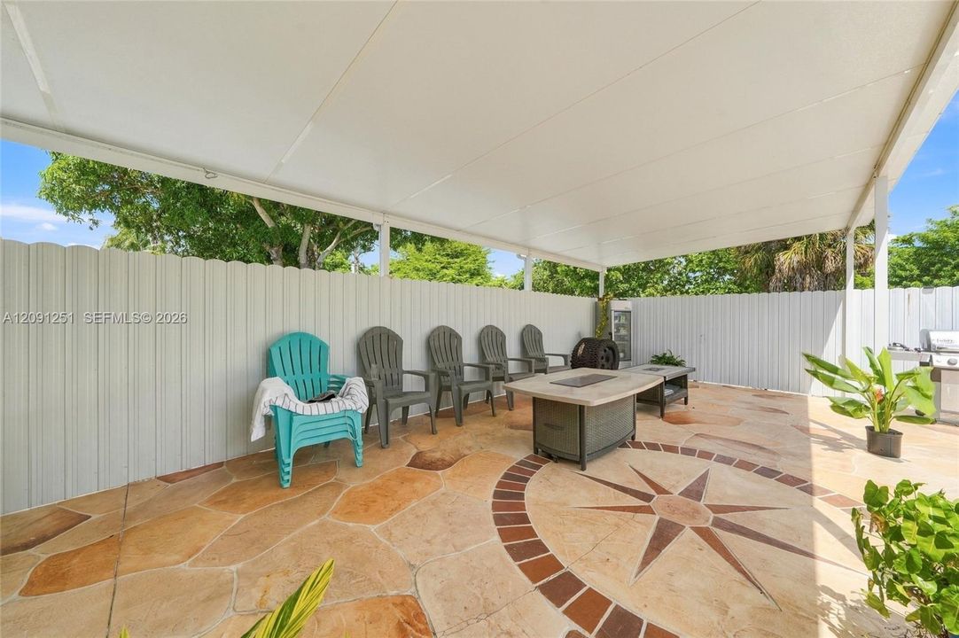 En Venta: $899,000 (2 camas, 1 baños, 1597 Pies cuadrados)