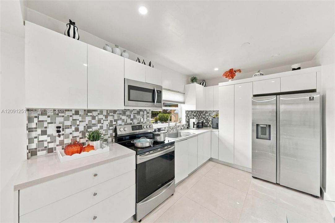 En Venta: $899,000 (2 camas, 1 baños, 1597 Pies cuadrados)