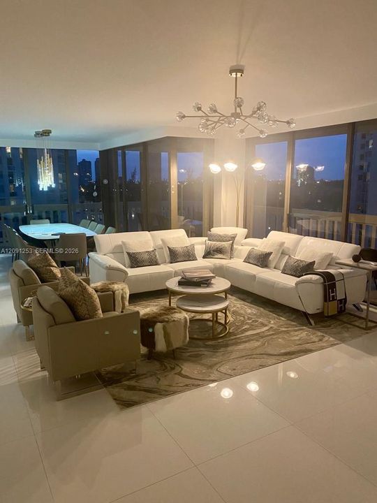 В аренду: $5,200 (3 спален, 2 ванн, 1766 Квадратных фут)