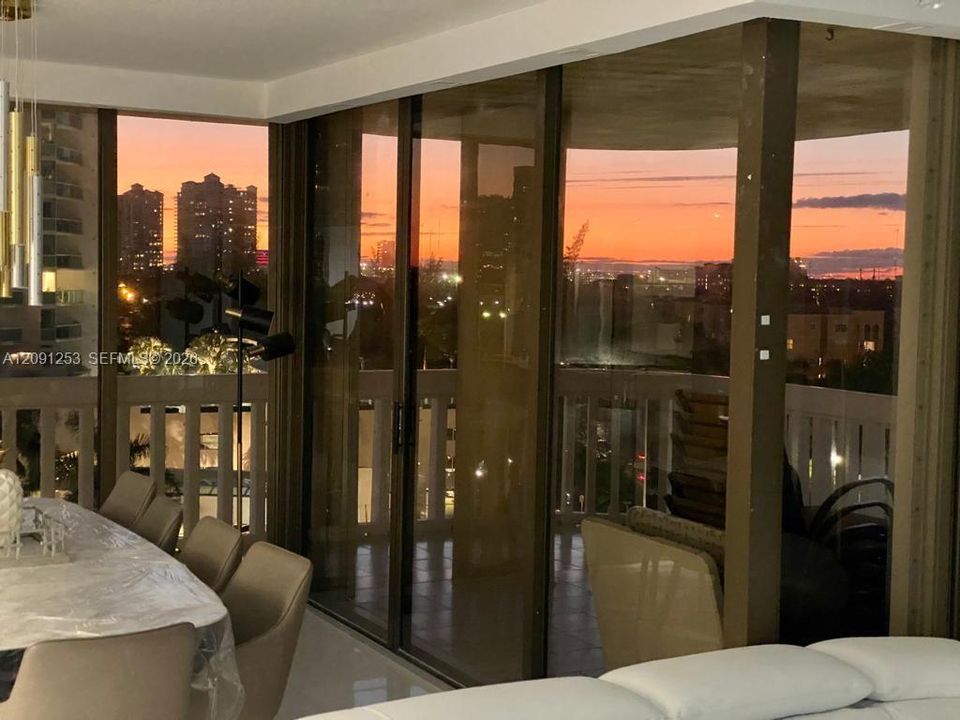 В аренду: $5,200 (3 спален, 2 ванн, 1766 Квадратных фут)