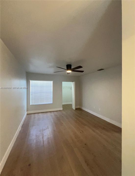 В аренду: $3,300 (3 спален, 2 ванн, 1402 Квадратных фут)