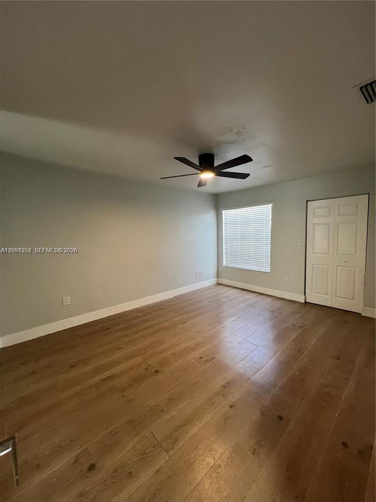В аренду: $3,300 (3 спален, 2 ванн, 1402 Квадратных фут)