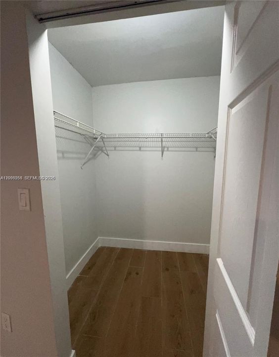 В аренду: $3,300 (3 спален, 2 ванн, 1402 Квадратных фут)