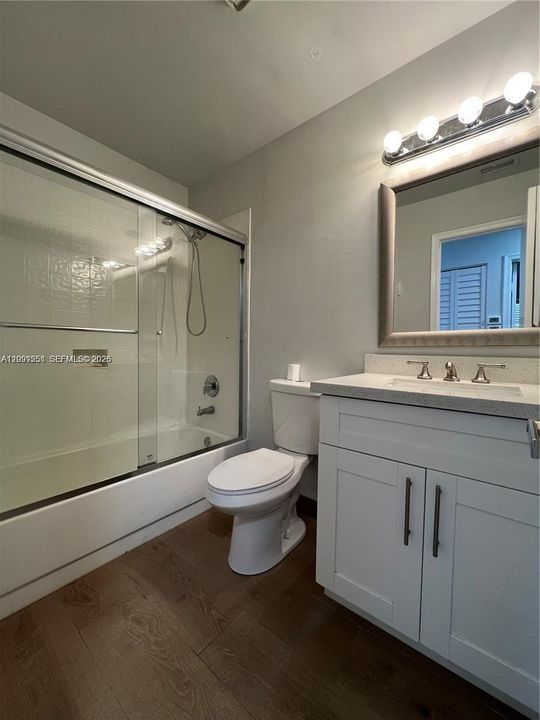 В аренду: $3,300 (3 спален, 2 ванн, 1402 Квадратных фут)