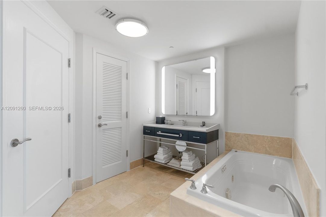 En Venta: $1,699,000 (1 camas, 2 baños, 980 Pies cuadrados)