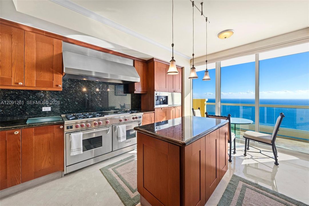 For Sale: $6,995,000 (4 beds, 5 baths, 4415 Square Feet)