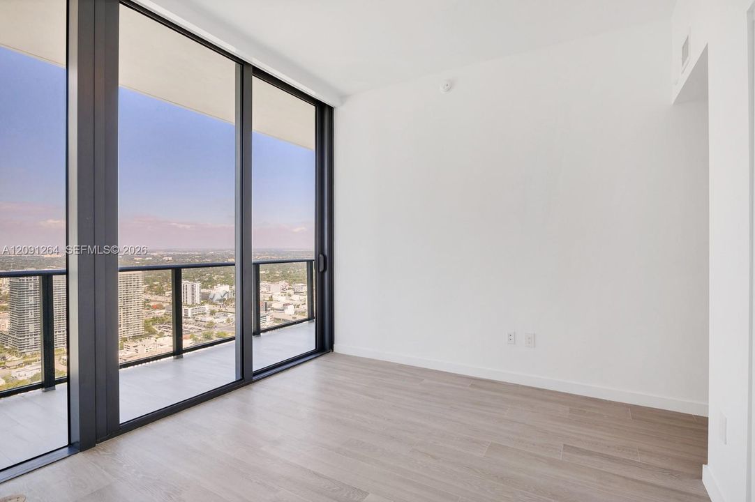 For Rent: $8,700 (3 beds, 3 baths, 1526 Square Feet)