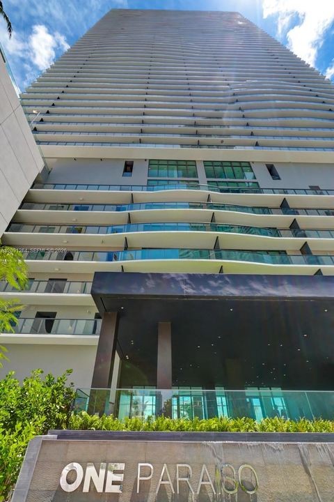 For Rent: $8,700 (3 beds, 3 baths, 1526 Square Feet)