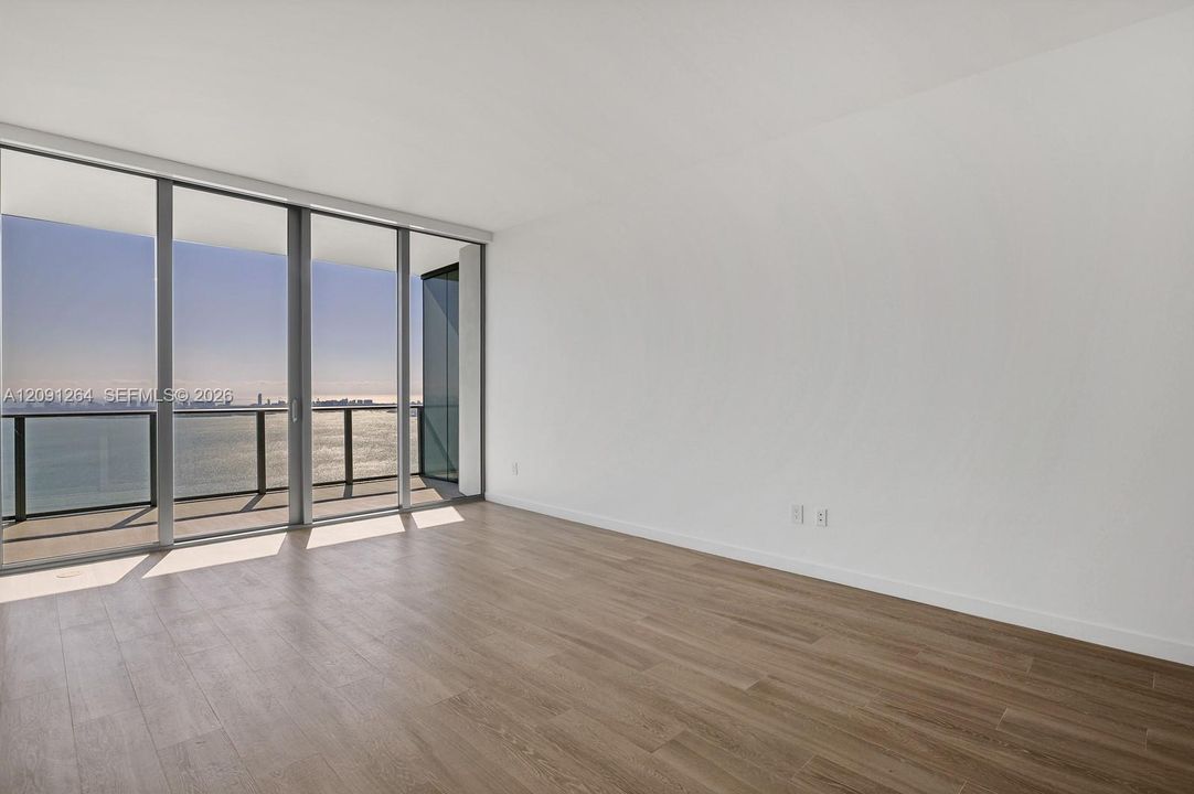 For Rent: $8,700 (3 beds, 3 baths, 1526 Square Feet)