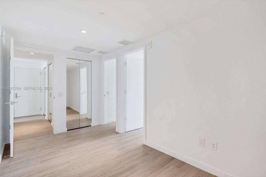 For Rent: $8,700 (3 beds, 3 baths, 1526 Square Feet)