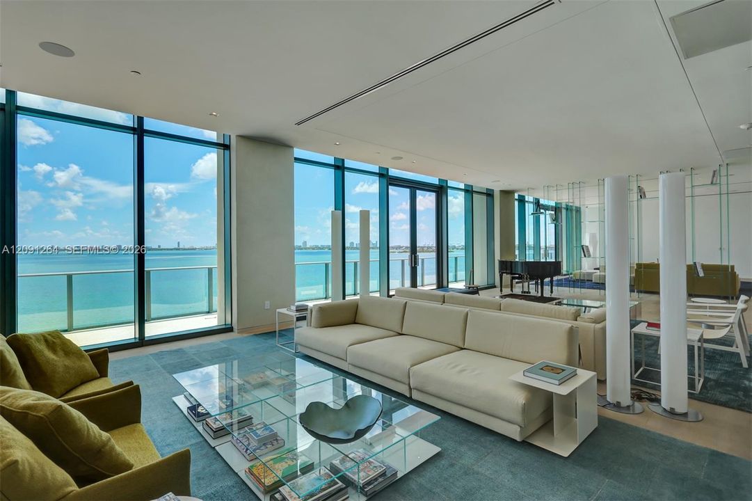 For Rent: $8,700 (3 beds, 3 baths, 1526 Square Feet)