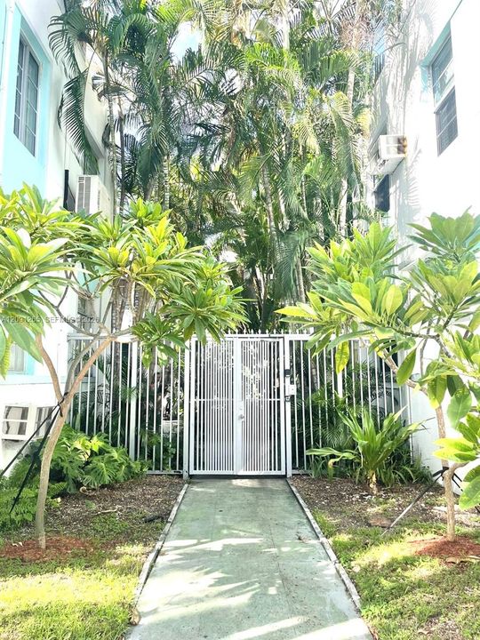 3rd Street Entry Gate