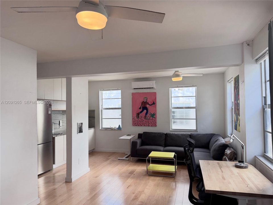 For Sale: $275,000 (0 beds, 1 baths, 430 Square Feet)