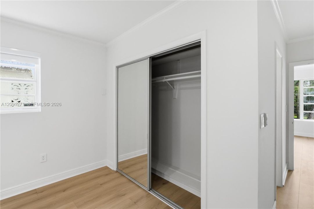 Activo con contrato: $7,900 (3 camas, 2 baños, 1683 Pies cuadrados)
