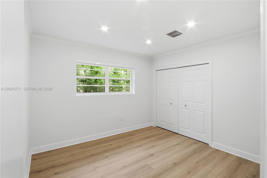 Activo con contrato: $7,900 (3 camas, 2 baños, 1683 Pies cuadrados)