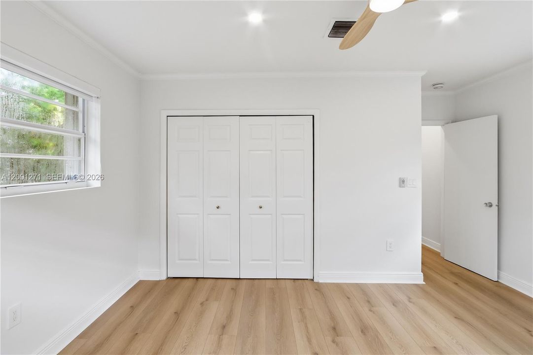 Activo con contrato: $7,900 (3 camas, 2 baños, 1683 Pies cuadrados)
